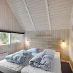 Almina - 1km From The Sea By Interhome