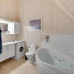 Almina - 1km From The Sea By Interhome