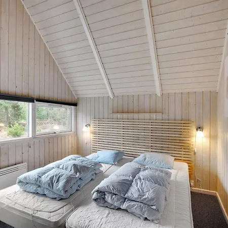 Almina - 1km From The Sea By Interhome