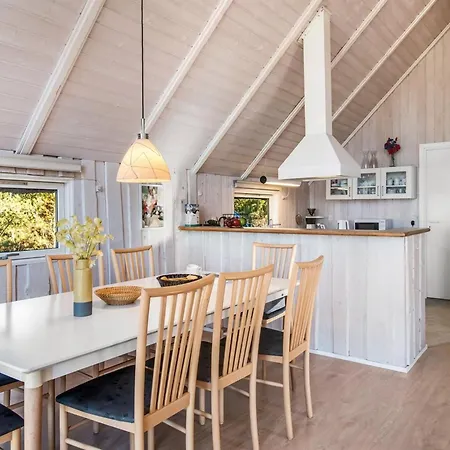 Almina - 1km From The Sea By Interhome Molby