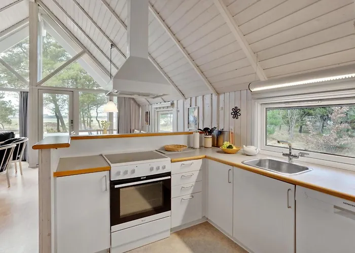 Holiday home Almina - 1km From The Sea By Interhome *